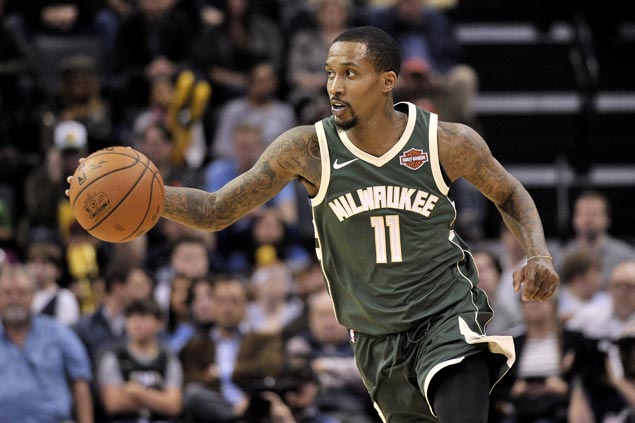 Returning Bucks player Brandon Jennings flirts with triple-double in rout of lowly Grizzlies