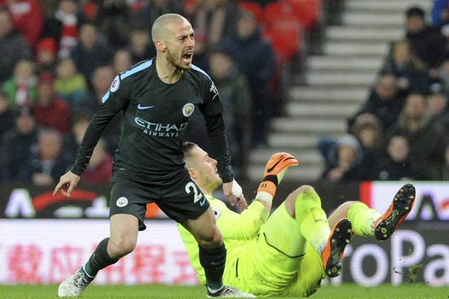 David Silva nets brace as City restores 16-point lead in EPL with win at Stoke