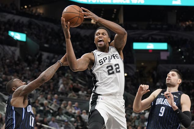 Struggling Spurs get much-needed win, hold Magic to their lowest scoring output of season
