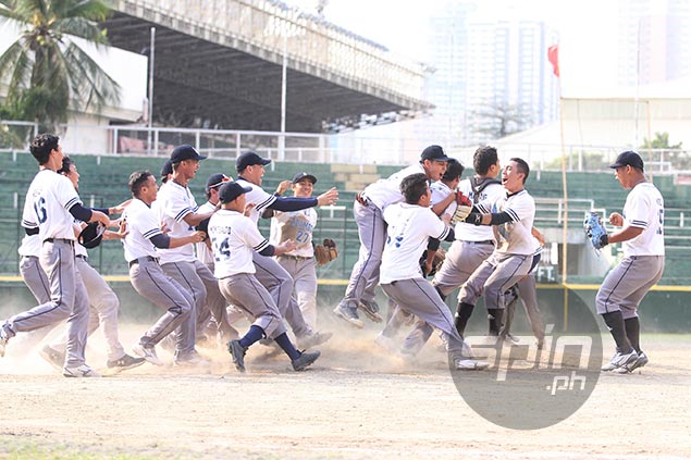 Jerome Yenson sparks comeback as Adamson sweeps La Salle to bag UAAP baseball title