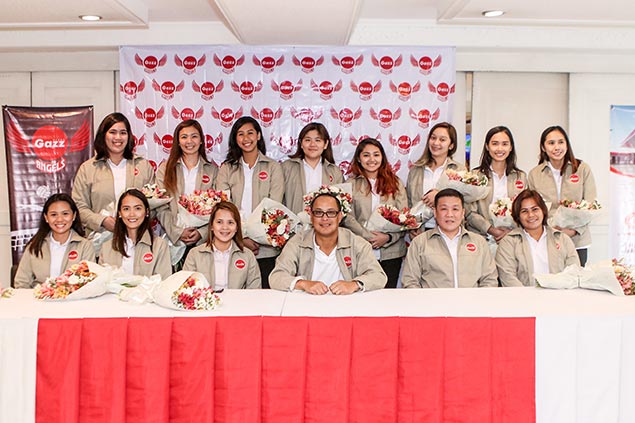 Former La Salle stars Paneng Mercado, Chie Saet banner PVL newcomer Petro Gazz
