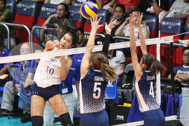 Lady Eagles down Lady Bulldogs to forge three-way tie for second in UAAP women's volley