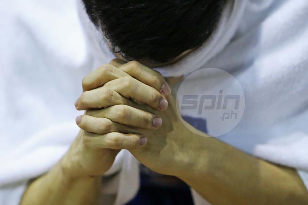 Doc fears long layoff for NLEX rising star Kevin Alas due to suspected ACL tear