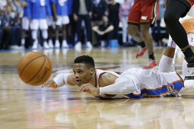 Westbrook scores 17 of Thunder’s 41 fourth-quarter points in win against Heat