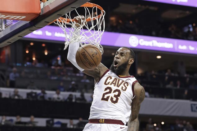 LeBron ties MJ double-digit streak as Cavs down Hornets to stay ahead of Sixers in race for No. 3 in East
