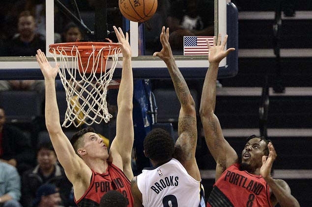 MarShon Brooks solid in Grizzlies debut, sizzles in fourth in big win over Blazers
