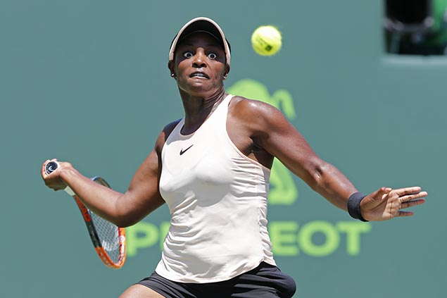 Sloane Stephens bucks poor start to beat Victoria Azarenka and reach Miami Open final