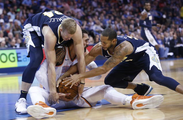 Paul Millsap scores season-high 36 as Nuggets edge Thunder to stay in playoff race