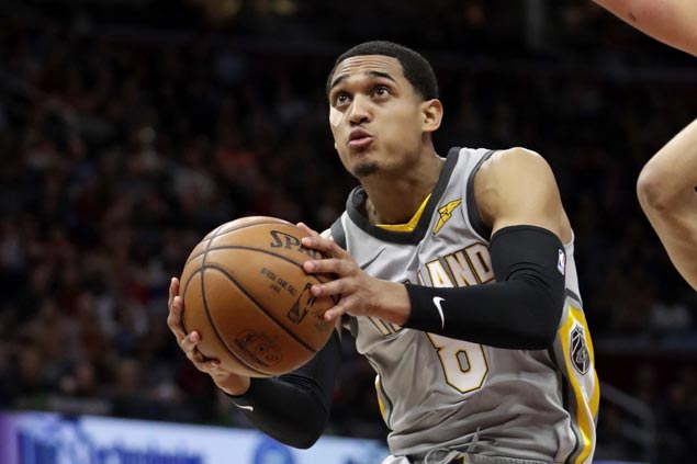 LeBron posts triple double, Jordan Clarkson solid off the bench as Cavs get by Mavs
