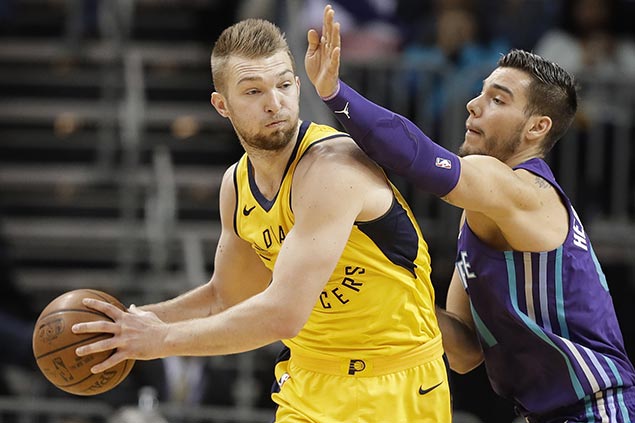 Sabonis shines as Pacers nip Hornets to keep slim hopes of catching Cavs at No.4 in East