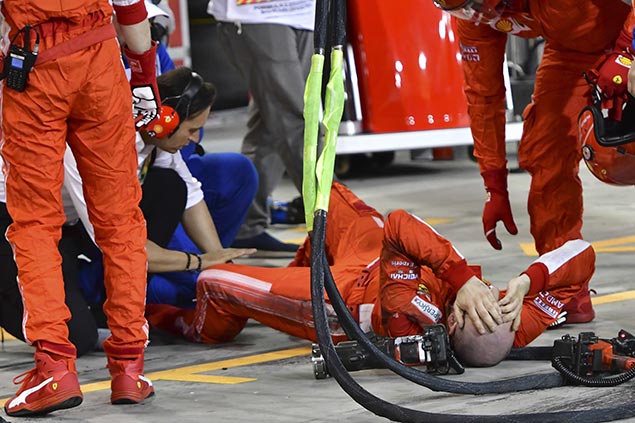 Î‘Ï€Î¿Ï„Î­Î»ÎµÏƒÎ¼Î± ÎµÎ¹ÎºÏŒÎ½Î±Ï‚ Î³Î¹Î± ferrari mechanic breaks leg