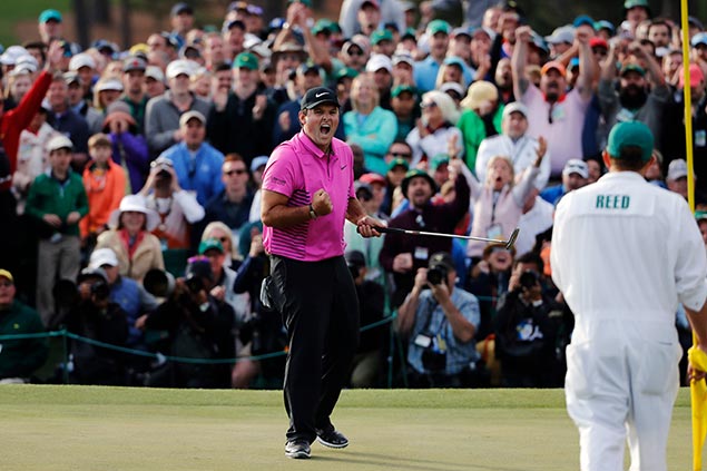 Patrick Reed survives late charge from Jordan Spieth, Rickie Fowler to win Masters