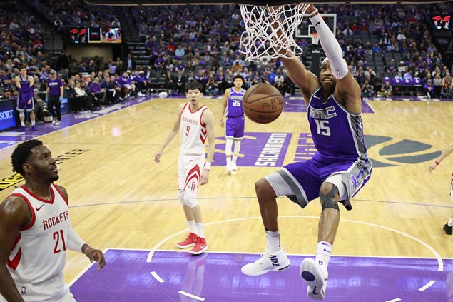 Kings win regular season finale as league-best Rockets rest starters