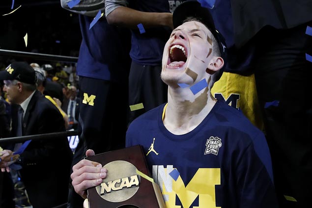 Moe Wagner enters NBA draft, skips senior season at Michigan