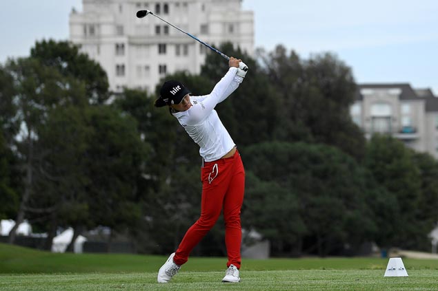 Rookie Jin Young Ko gains share of lead with Moriya Jutanugarn in LPGA LA event