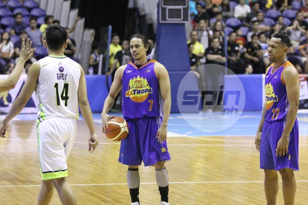 Romeo left perplexed by dribbling violations: 'Ewan ko 'sang planeta siya nag-referee before'
