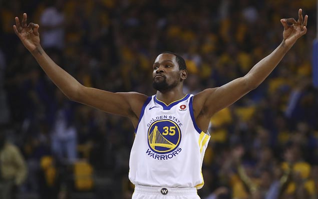 Durant, Green help Warriors hold off Spurs late charge to arrange second-round duel vs Pelicans