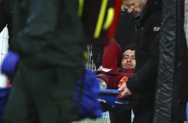 England’s Alex Oxlade-Chamberlain ruled out of World Cup with knee ligament damage