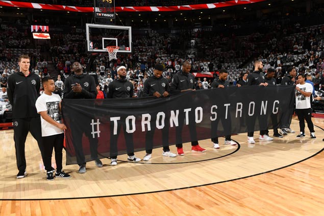 Raptors, Wizards honor victims of Toronto van attack
