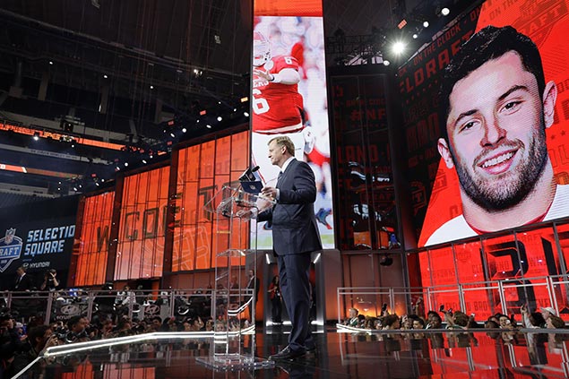 Browns take Baker Mayfield as top pick, sparks quarterback rush in top 10 of NFL Draft