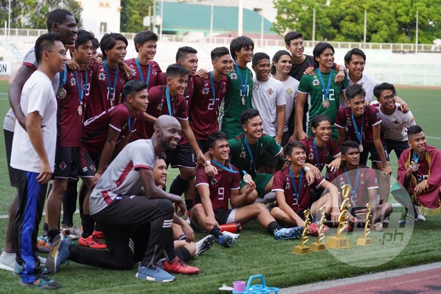 Ian Clarino nets first-half goal as UP downs UST to clinch UAAP football title