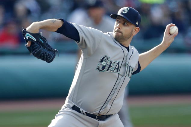 Mariners’ James Paxton no-hits Blue Jays as Kyle Seager provides lift with amazing save