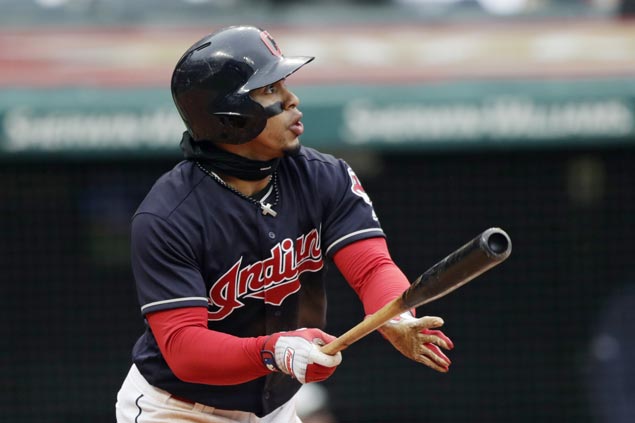 Francisco Lindor hits two home runs, two doubles as Indians down Royals
