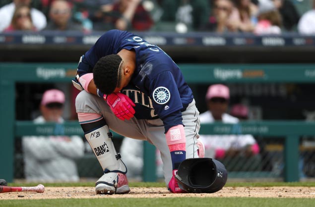 Robinson Cano may need to undergo hand surgery after getting hit by pitch