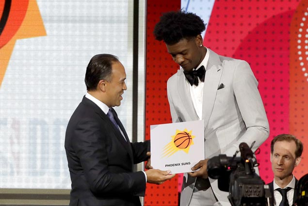 Suns land No. 1 pick in NBA draft followed by Kings and Hawks