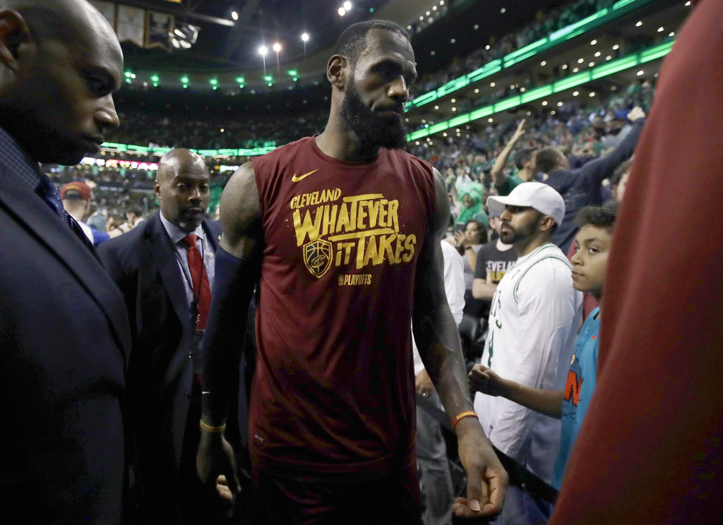 LeBron James Carrying The Cavs: What Else Is New? | SPIN.ph