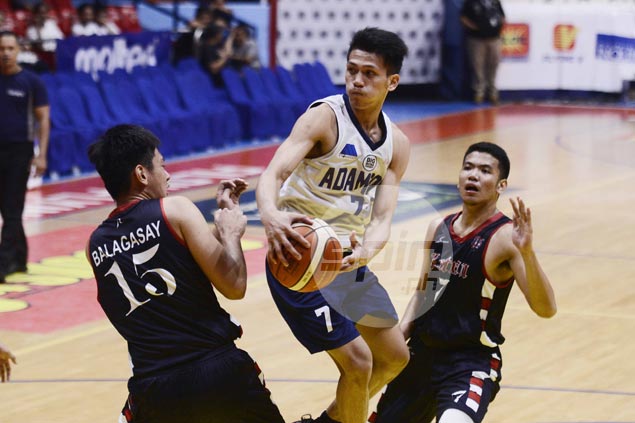 Adamson Falcons Defang UST Tigers To Stay Unbeaten In FilOil Cup