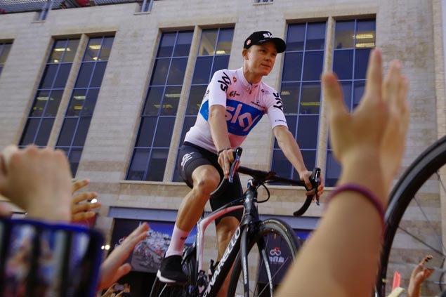 Chris Froome responds to critics with solid ride up Monte Zoncolan to top Giro Stage 14