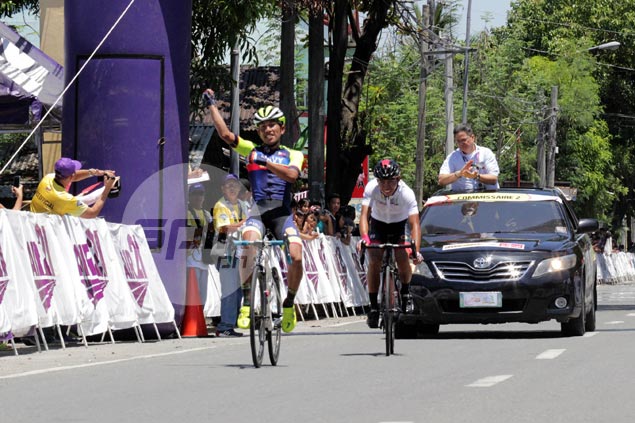El Joshua Carino tows brother Daniel to 1-2 finish in Le Tour de Filipinas Stage Three