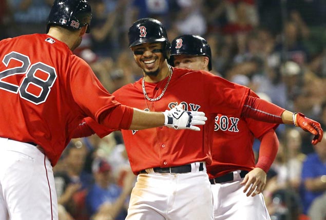 Mookie Betts hits MLB-leading 17th HR as BoSox beat Braves after cutting Hanley Ramirez