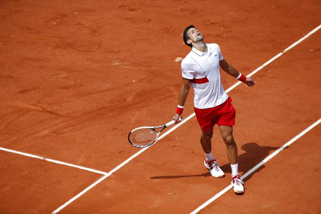 Nole scores fairly unimpressive straight sets win as Zverev, Dimitrov scrape through in five