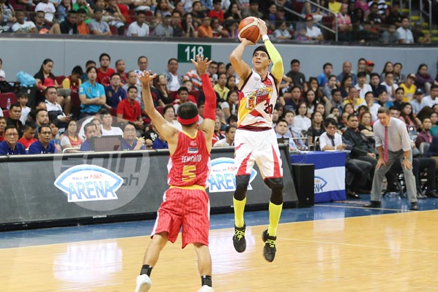 With SMB win streak going, Arwind Santos hoping to sweep remaining games in elims: 'Anim na lang'
