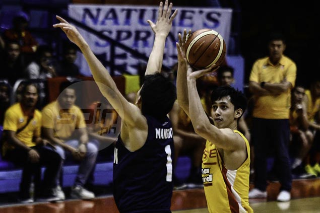 Allyn Bulanadi stars as Stags stun Falcons to keep quarterfinal bid alive