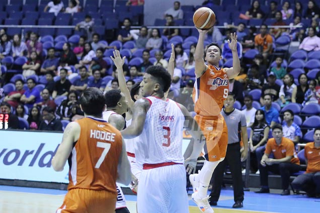 Meralco endures fiery Wright explosion to outlast Phoenix in overtime ...