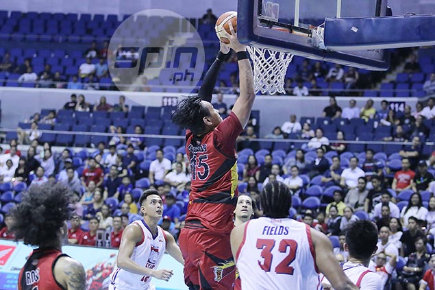 You know it's SMB's night when June Mar Fajardo throws down not just one, but two rare dunks