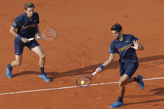 French Davis Cup players Pierre-Hugues Herbert, Nicolas Mahut win doubles title at Roland Garros