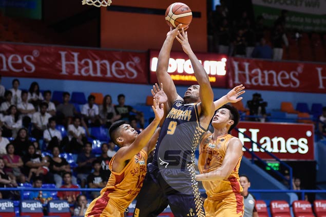 JRU Bombers use late rally to ease past Stags and get back on winning track