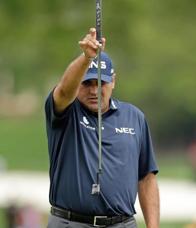 Angel Cabrera, Junior take slim lead in Father-Son Challenge