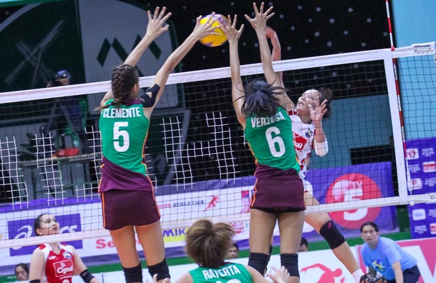 Cherry May Vivas leads way as Cignal recovers from a set down to beat Amy's Kitchen