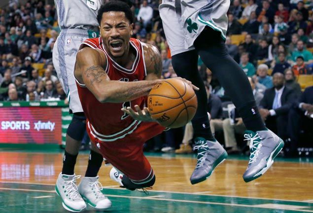Gloom descends on Chicago as Bulls lose Derrick Rose to yet another knee injury
