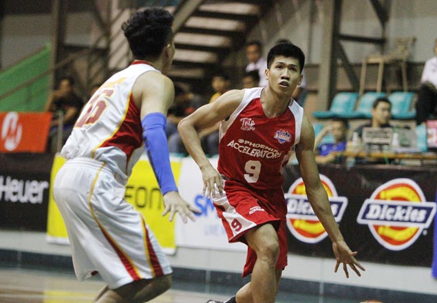 Ed Daquioag takes charge as Phoenix starts new campaign with big win over Tanduay Rhum