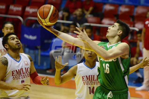 Dixon, Fajarito shine as St. Benilde turns back EAC for first victory in five games