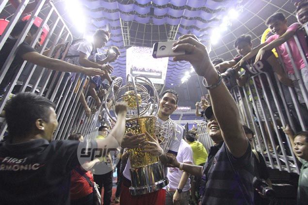 June Mar Fajardo admits learning a lot from 'experienced' Sonny Thoss in Finals rivalry
