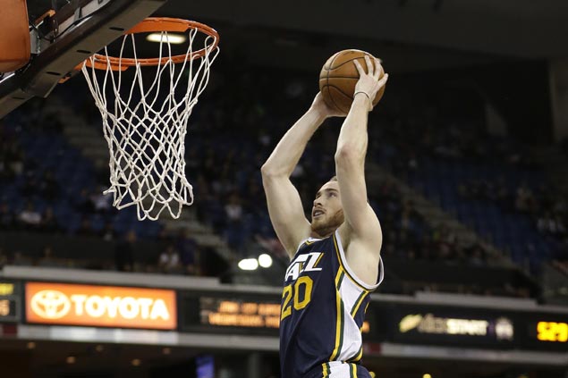 Jazz outlast Suns in thrilling finish to stretch win streak to four