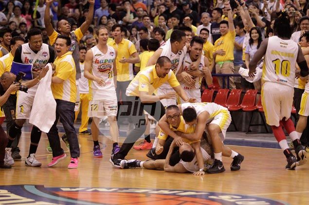 Scottie Thompson defensive gems help Hapee nip Cagayan Valley in OT and claim D-League title on first try