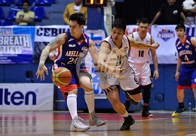 Cruz takes charge as Blackwater Sports downs Air21-Arellano